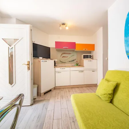 Apartment Fruk-1 By Interhome Jadranovo