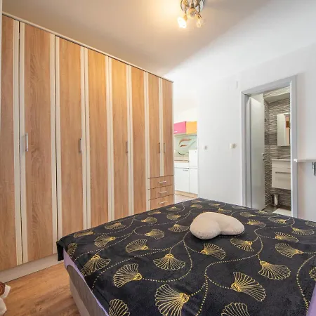 Apartman Fruk-1 By Interhome *